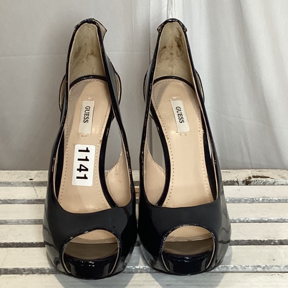 1936. Guess Patent Leather Blue Stilettos EUC Size 9 - Picture 4 of 6